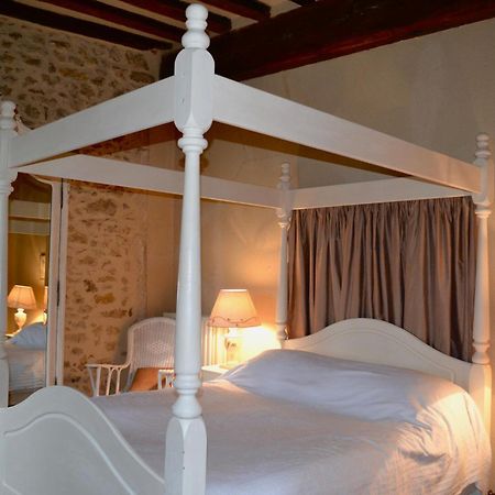 Bed and Breakfast 14Th Century Priory In Pressigny Pressigny  Exterior foto