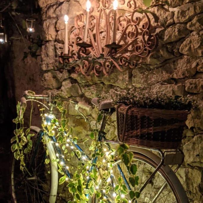 Bed and Breakfast 14Th Century Priory In Pressigny Pressigny  Exterior foto