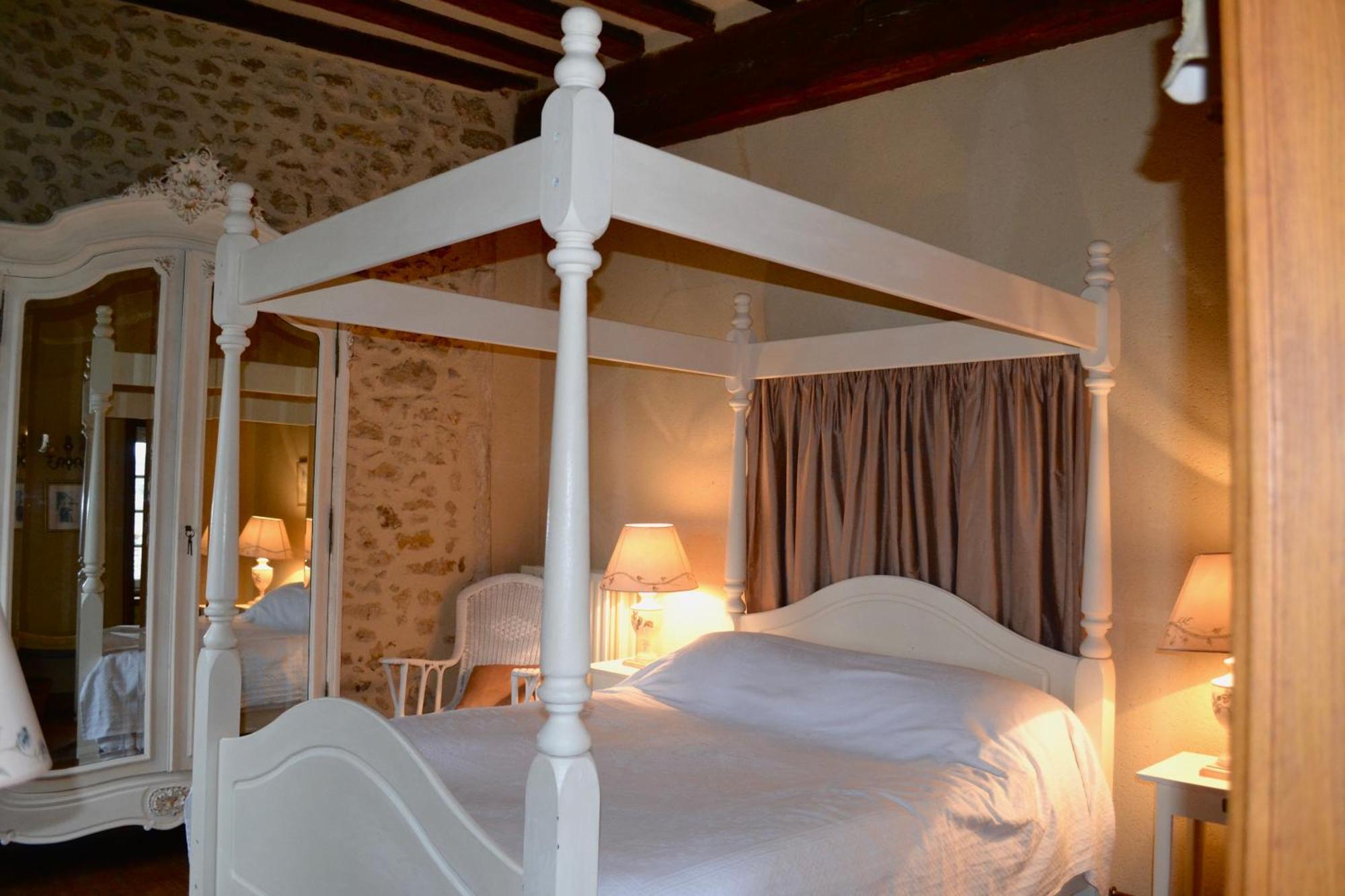 Bed and Breakfast 14Th Century Priory In Pressigny Pressigny  Exterior foto